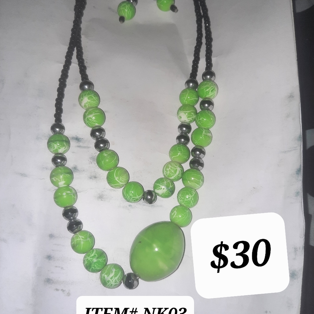 Necklaces - Picture 5 of 10